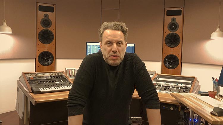 VLADO DZIHAN（ヴラド・ジハーン）